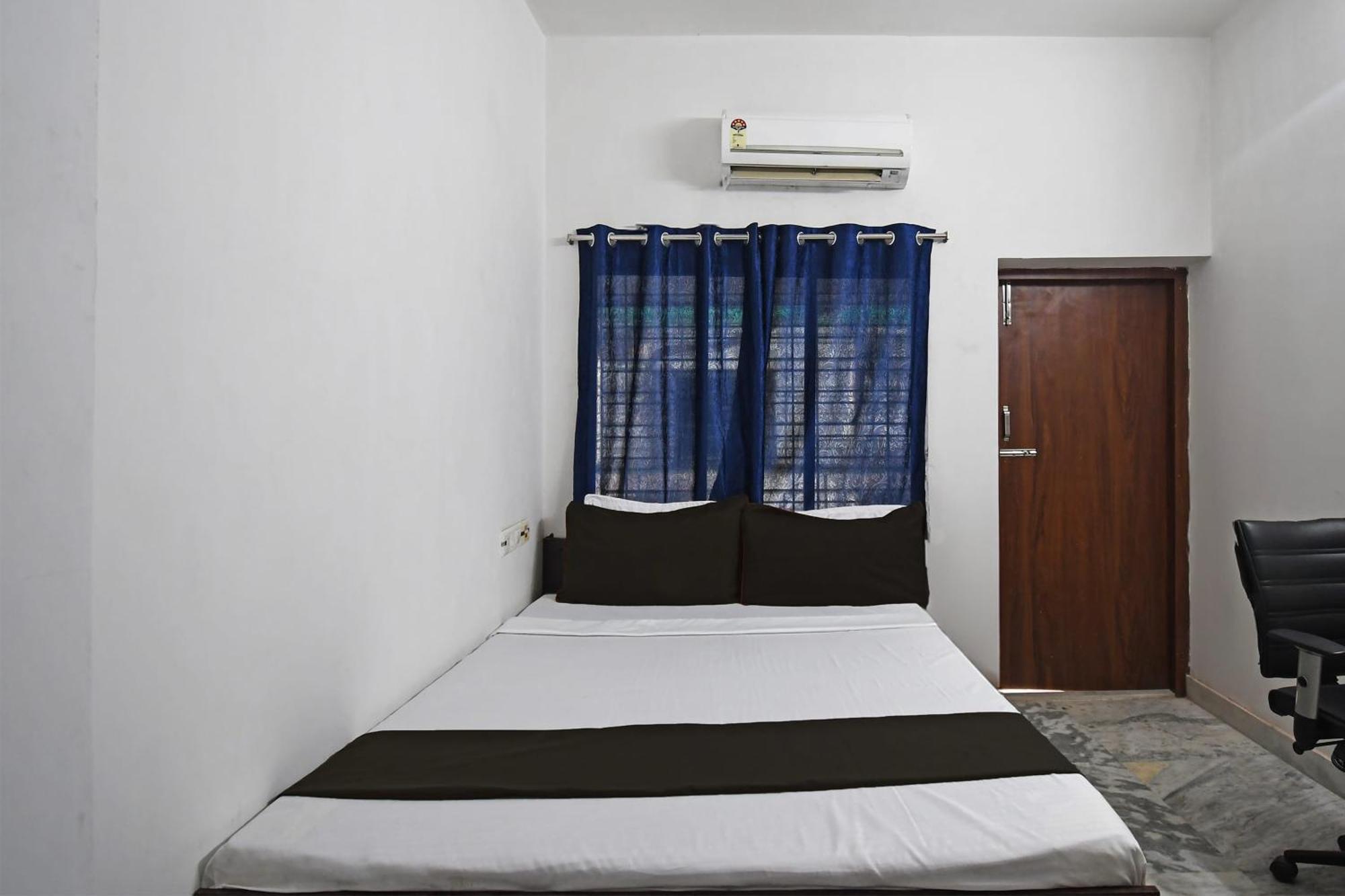 Oyo Hotel Chinar Park Calcuta Exterior foto