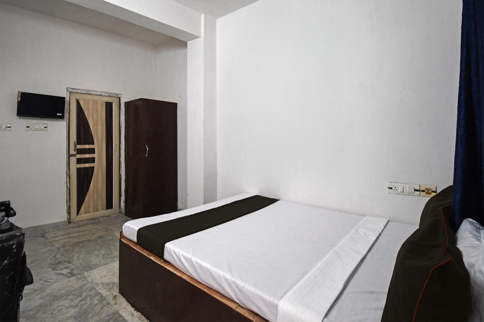 Oyo Hotel Chinar Park Calcuta Exterior foto