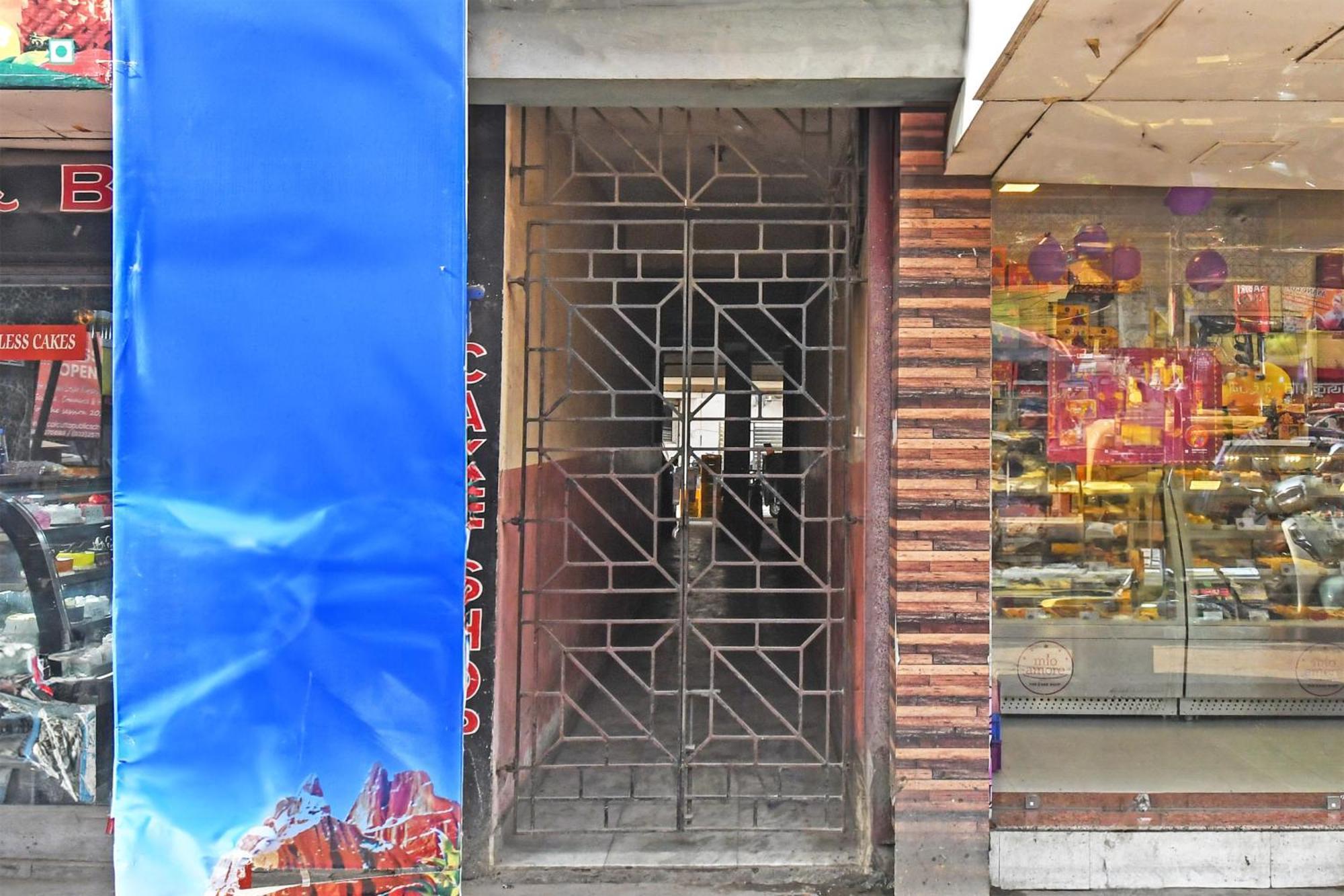 Oyo Hotel Chinar Park Calcuta Exterior foto